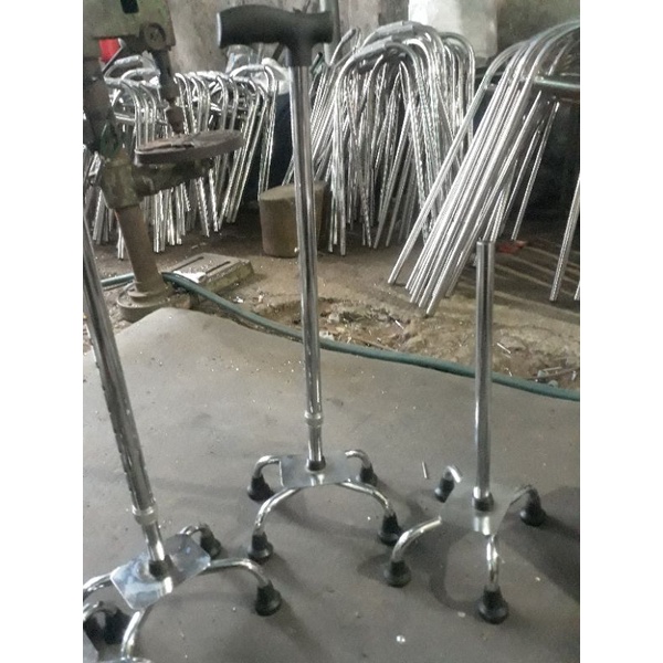 Gậy tập Đi Cho Người Già