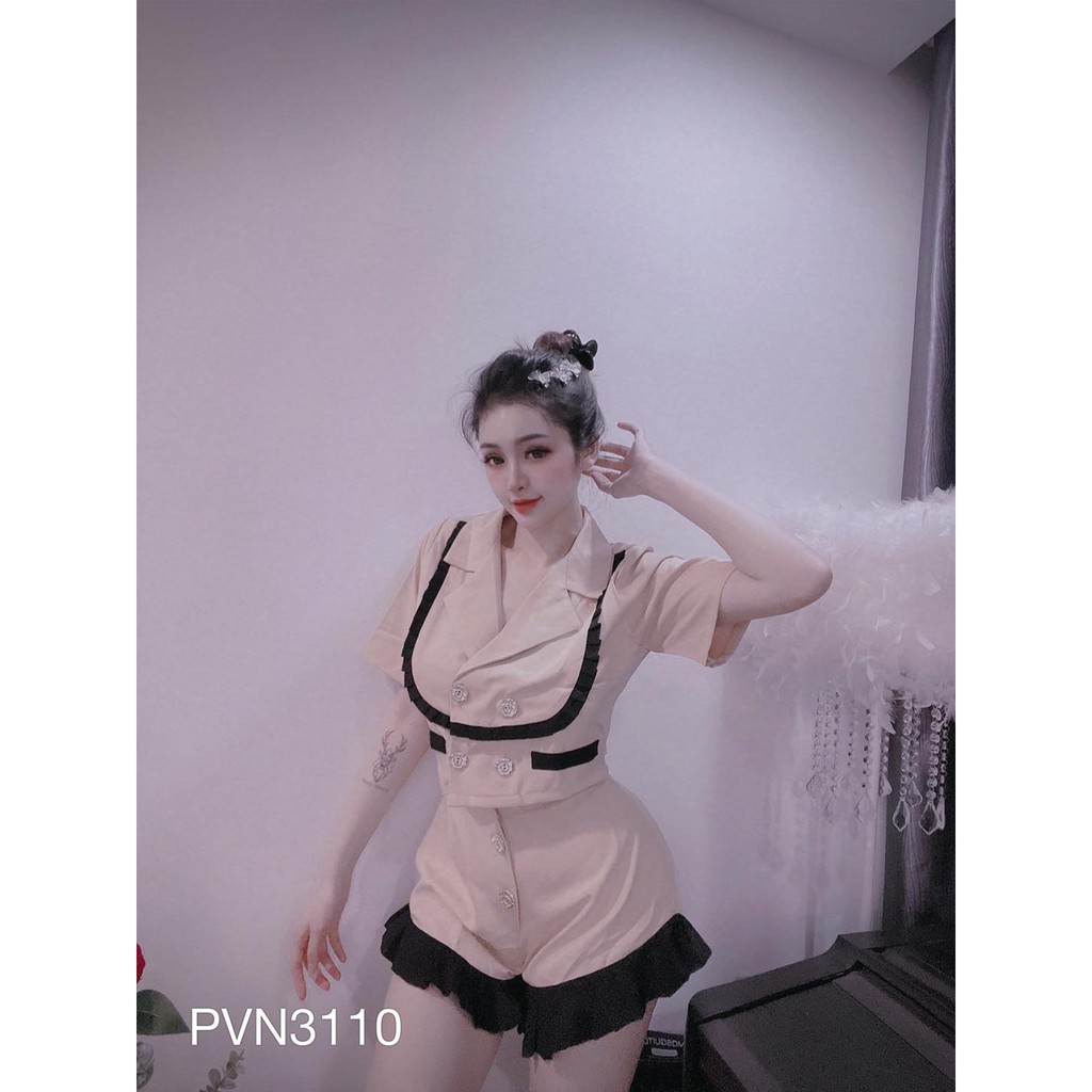 Bộ Vest có bèo dập zếp