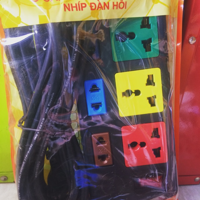 Ổ Cắm 6 LiOA 5m Dây 2 Lõi