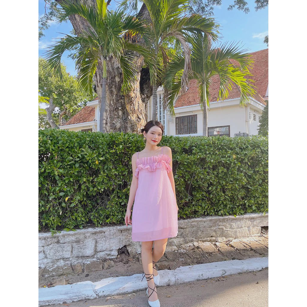 YU CHERRY | Đầm hai dây bèo hoa viền ngực Peplum Cami Dress YD140