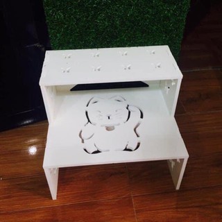 Kệ để chân làm nail  [Nail Spa] .