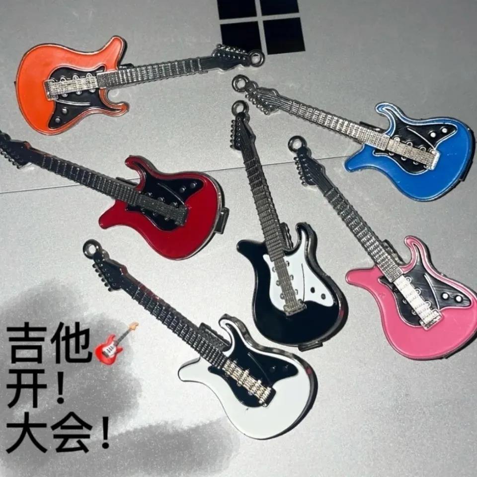 Kẹp Tóc Hình Cây Đàn Ghi Ta Nhỏ Dễ Thương Bằng Hợp Kim Millennium Phong Cách Harajuku Y2k