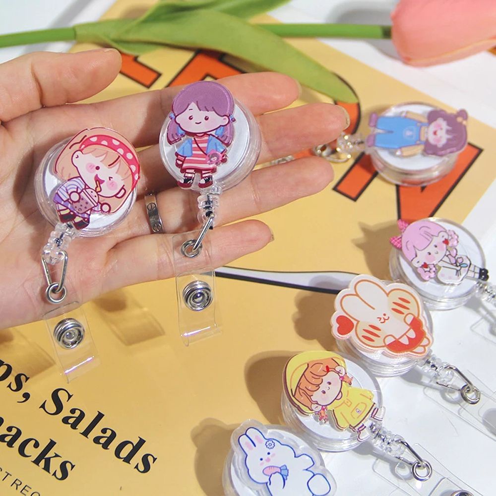 Dây đeo thẻ có thể thu gọn họa tiết hoạt hình dễ thương