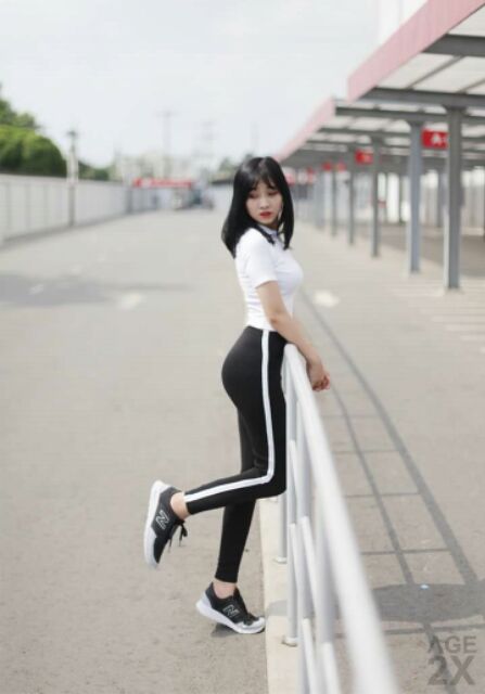 QUẦN LEGGING ĐEN 1 SỌC TRẮNG LƯNG LIỀN - AGE2X | BigBuy360 - bigbuy360.vn