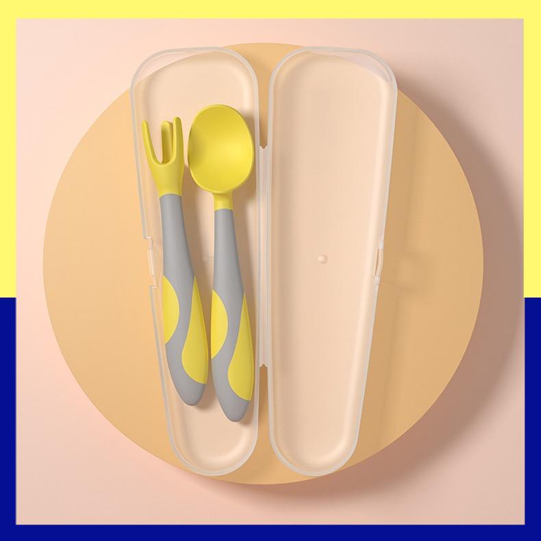 Thìa ăn dặm misuta silicone xoay 360 độ cho bé tập ăn dặm siêu tiện lợi - Tiny Kids