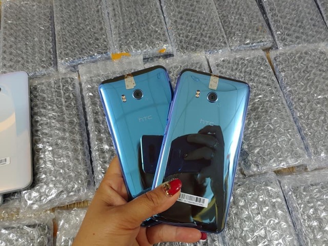 Điện thoại HTC U11 2sim 2 sóng Máy đẹp 98 99%