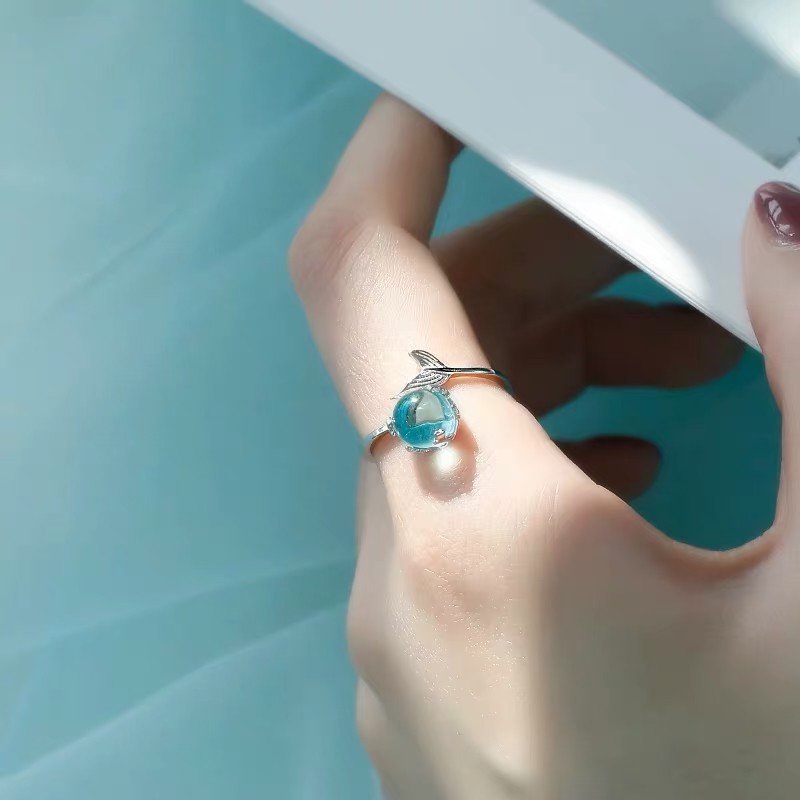Nhẫn đeo ngón tay dạng mở đính pha lê màu xanh dương phong cách nàng tiên cá cho học sinh