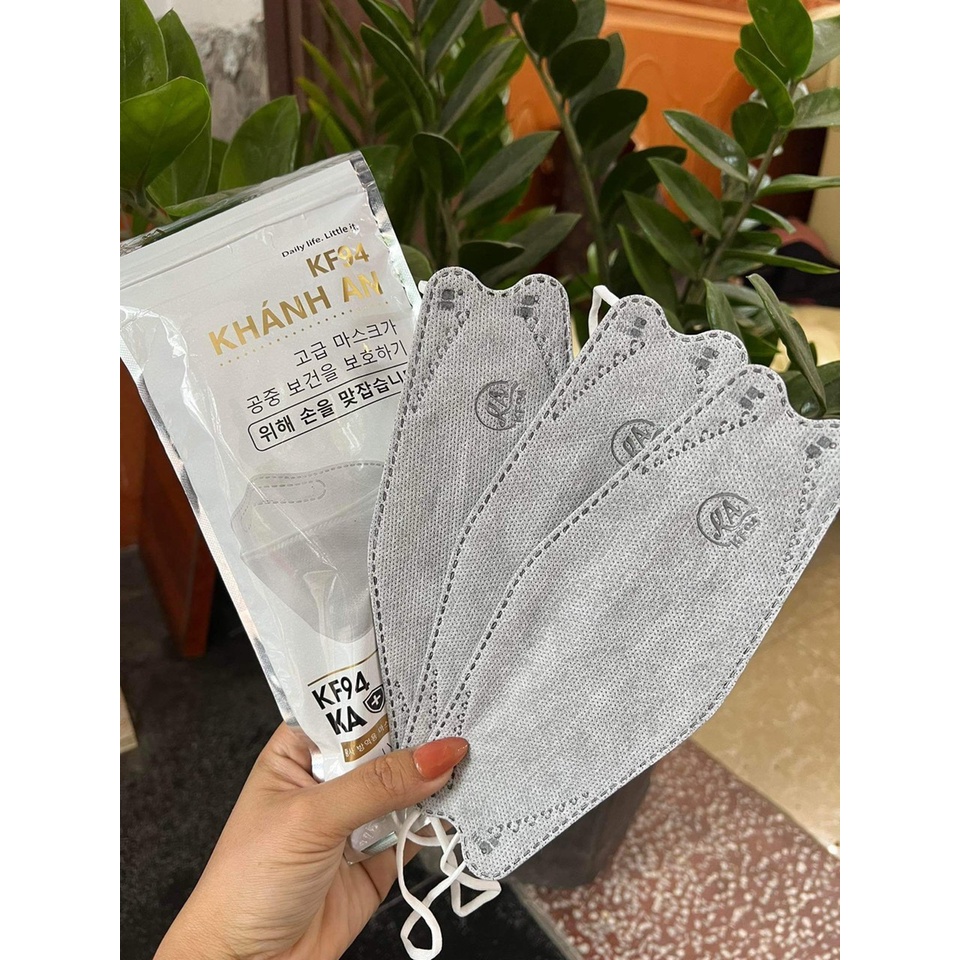 Thùng 300 cái KHẨU TRANG KF94 CÁ KHÁNG KHUẨN