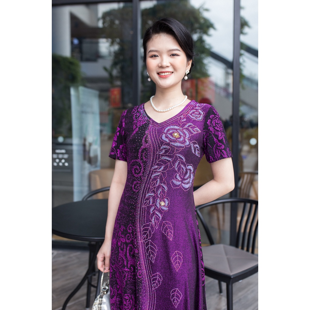 Váy đầm trung niên Ladyshop thời trang nữ đi tiệc sang trọng lấp lánh kết hoa dây cao cấp TK698 | BigBuy360 - bigbuy360.vn