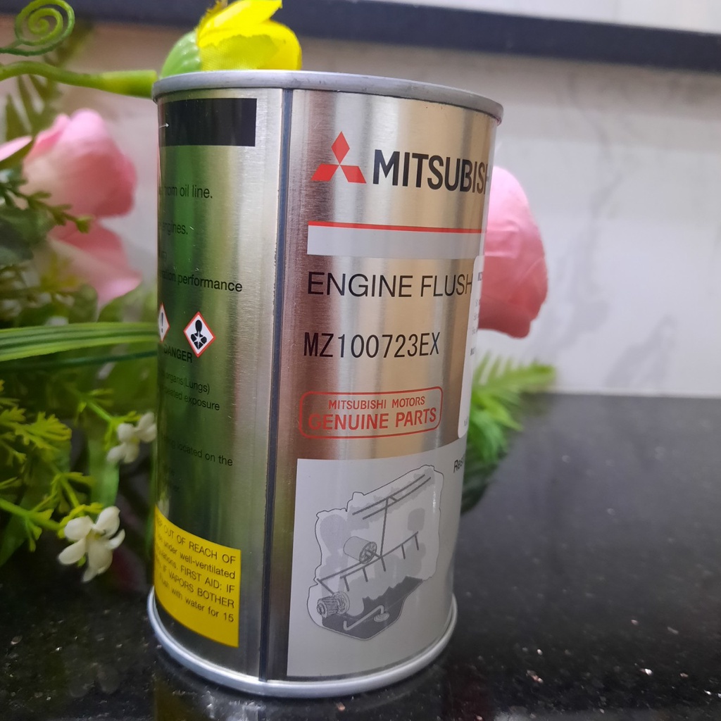 Dung dịch súc rửa động cơ xe Mitsubishi  chính hãng