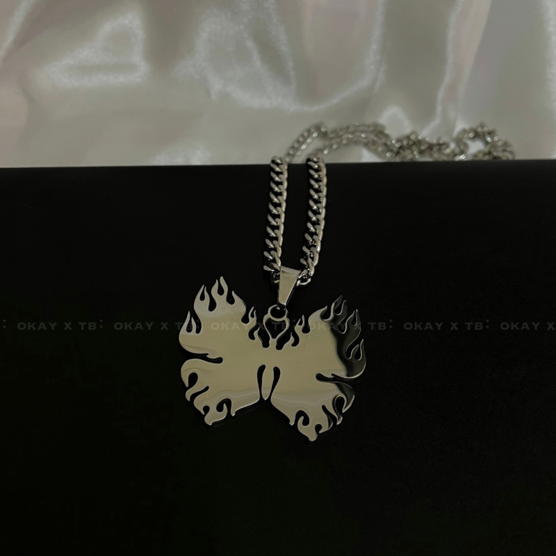 vòng cổ Mặt Hình Bươm Bướm Dễ Thương Cho Nữ