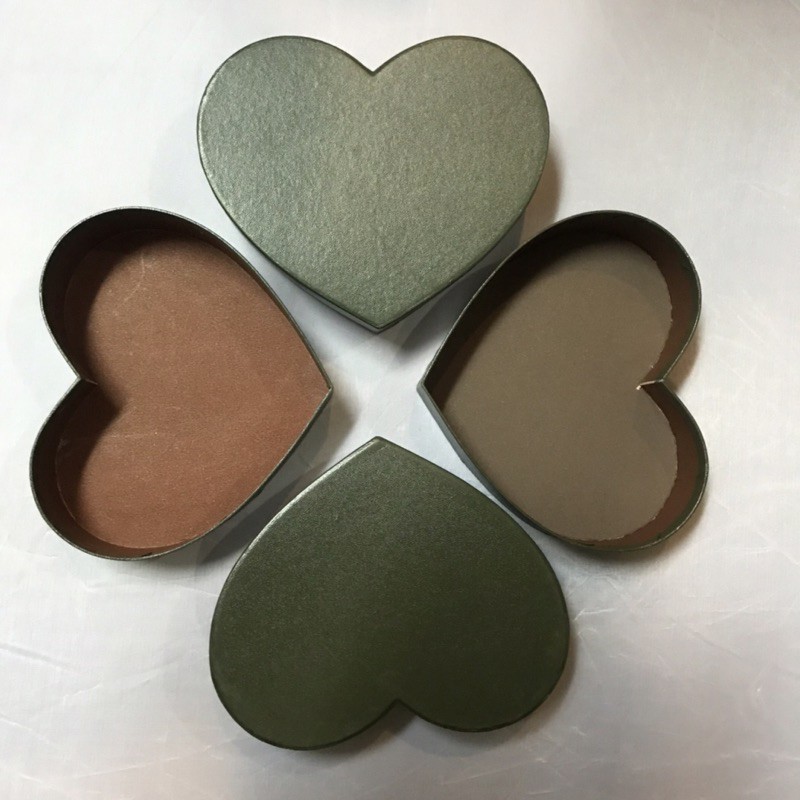 Hộp trái tim size 16cm