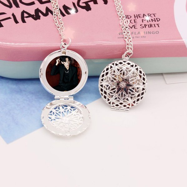 Vòng cổ IN HÌNH LA VÂN HI đóng nắp kim loại xinh xắn idol thần tượng