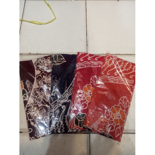 Bàn Giáo Viên Batik / Giấy Gói TILAM