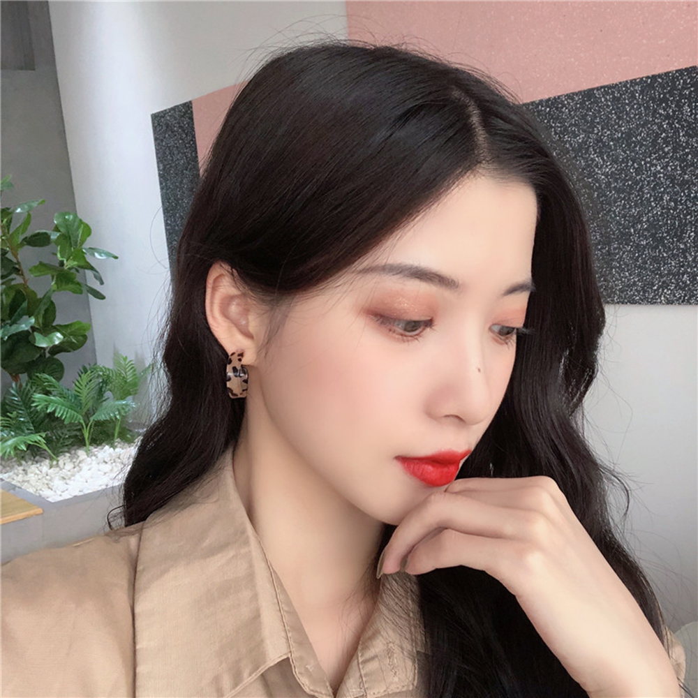 Đôi bông tai tròn họa tiết da báo thời trang cho nữ