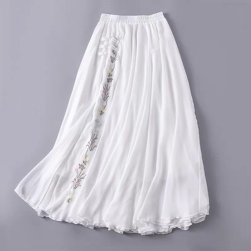 Hàng ko có sẵn/ Chân váy trắng thêu hoa kiểu cổ trang trung quốc dài 80cm