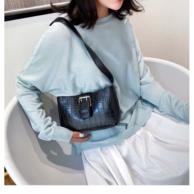 Túi da đeo vai ulzzang (có sẵn)