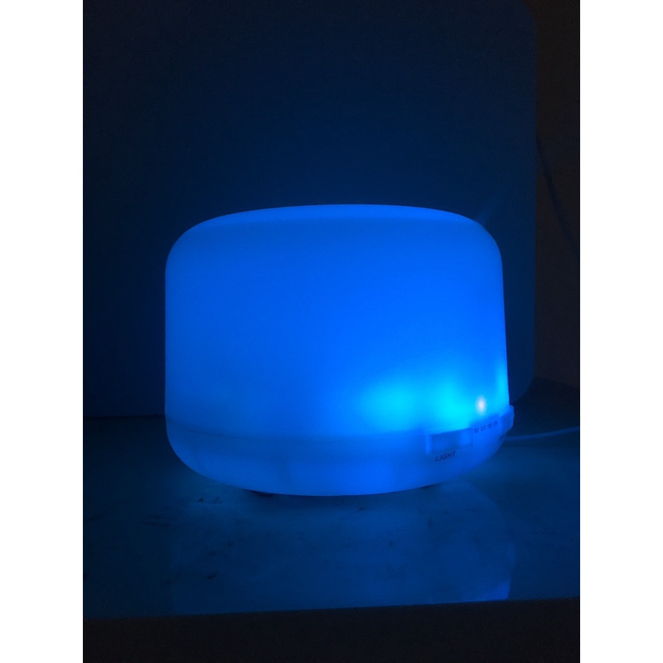 máy khuếch tán tinh dầu (thơm phòng)