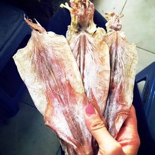 3 con Mực khô như hình