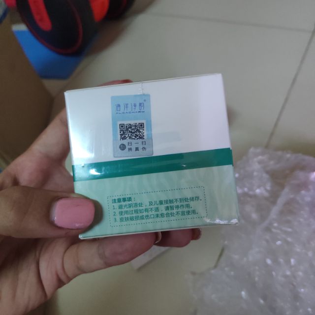 Kem đặc trị sẹo và rạn  ( Hà Gấu )