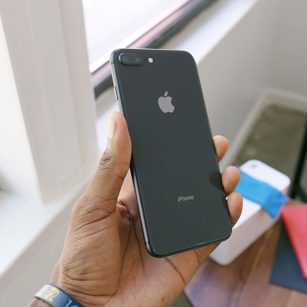 ĐIỆN THOẠI IPHONE 8 PLUS 64GB QUỐC TẾ mới 99% bảo hành 12 tháng lỗi là đổi tại XOĂN STORE