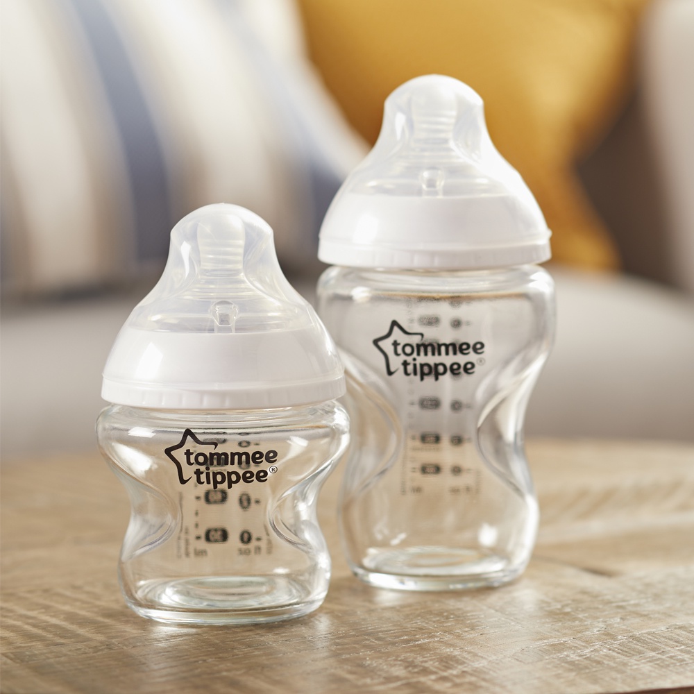 Bình sữa thủy tinh ty siêu mềm tự nhiên Tommee Tippee Closer to Nature 250ml, núm ty đi kèm 3-6 tháng