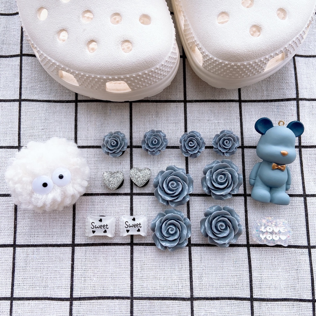 crocs sticker 15 Nút Hình Gấu Màu Xám Cho Xăng đan Bé Gáishoes sticker Accessories Stickers Sandals Shoe Decoration