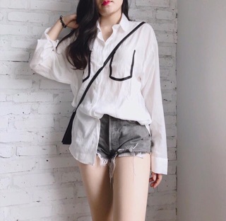 Áo sơ mi oversize phối viền túi giả