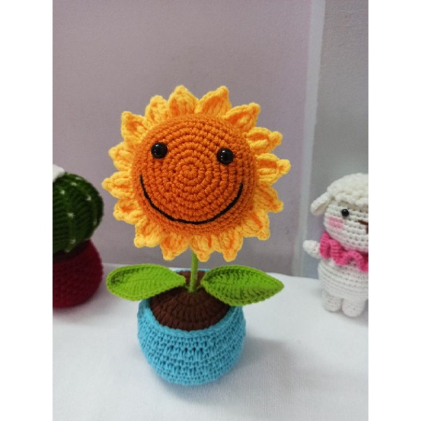 Chậu hoa hướng dương handmade từ len trang trí bàn học,bàn làm việc