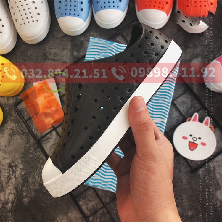 giày native💖FREESHIP💖giày native họa tiết đen mũi trắng SHINNATIVE1V9 tặng thêm 2 sticker native | BigBuy360 - bigbuy360.vn