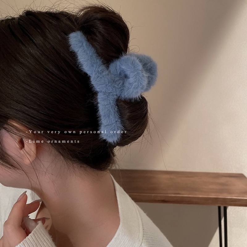 Kẹp tóc cá mập lông nhung thời trang Loli