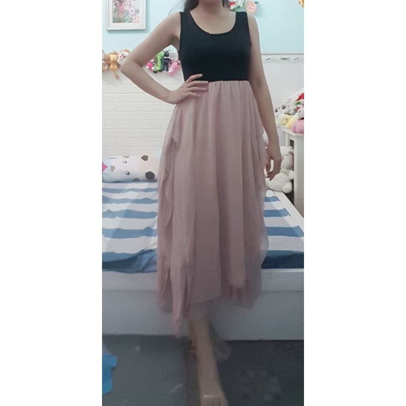 Thanh lý đầm xoe màu hong ruoc  dể thương size dưới 49kg.