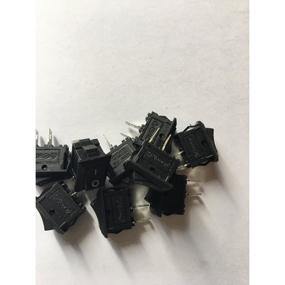 10 Công tắc bập bênh 1 kênh 6A - 21x15mm - 2 chân - ON-OFF