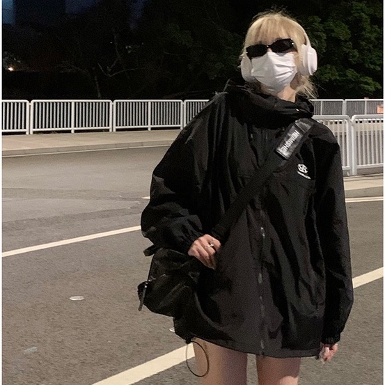 Áo khoác ZHELIHANGFEI tay dài dáng rộng có mũ trùm đầu thêu chữ thời trang cho nam và nữ