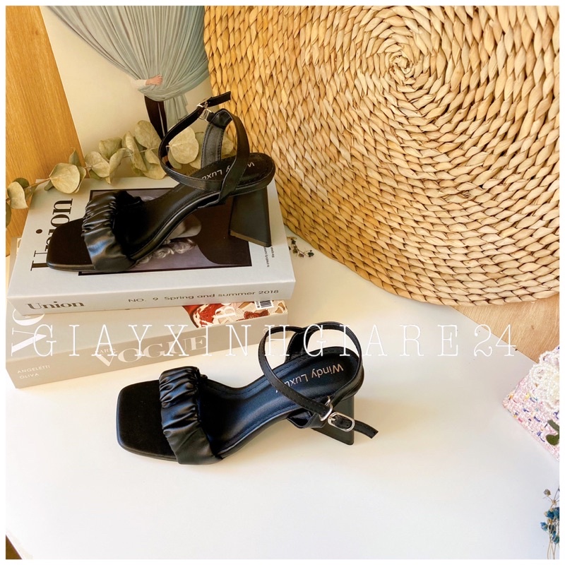 Giày SANDAL quai ngang NHÚN đế tam giác TGNHUN
