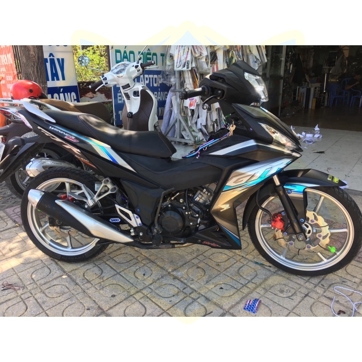 ( Quí khách vui lòng mang ra tiệm cho thợ dán ) Tem winner GTR CROM xanh đen