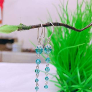 Bông tai đang hót lắm ạ