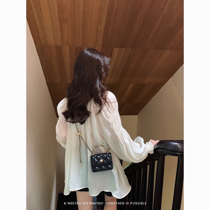 Túi 𝗡𝗿𝗲́𝘁𝗿𝗼 mini tay cầm kim loại