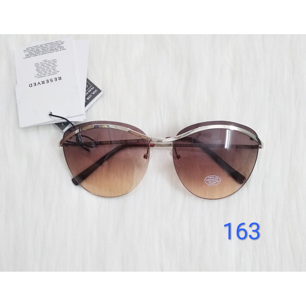Kính Reserved xước nhẹ giảm còn 160k -có mail mua hàng của web
