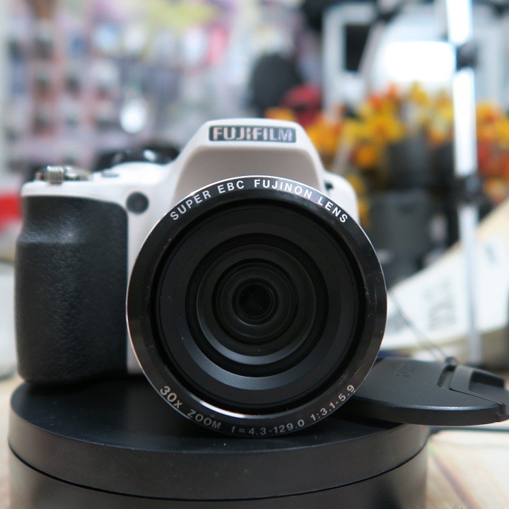 Máy ảnh Fujifilm SL300 14Mpx quay chụp tốt
