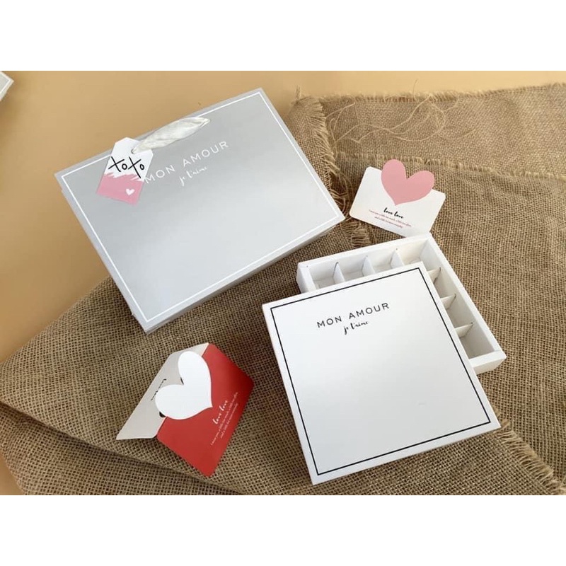 Hộp đựng sô-cô-la Valentine 24V
