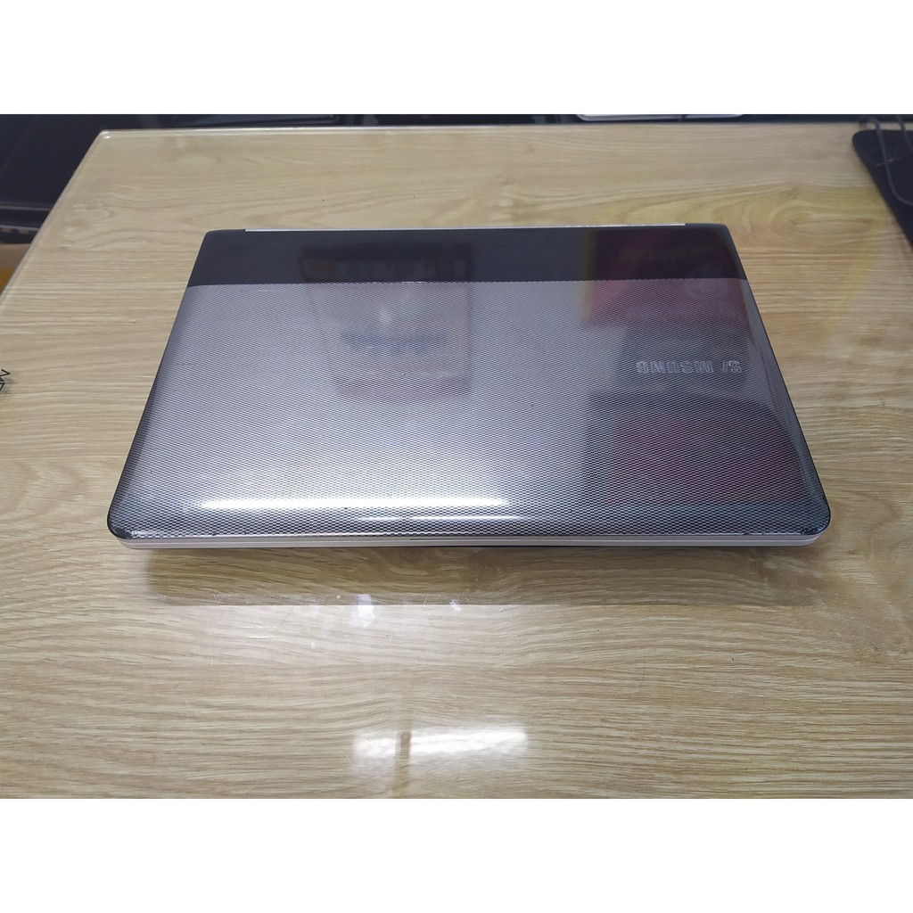 Laptop cũ samsung RC418 - Core i3 2310M, chơi game , dùng tốt photoshop, Autocad