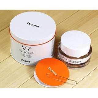 Kem dưỡng Dr.Jart+ V7 Toning Light chính hãng