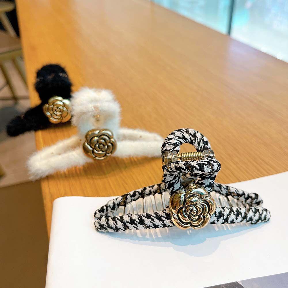 TWINKLE Kẹp Tóc Đính Hoa Trà Bằng Lông Nhung Mềm Mại Cho Nữ