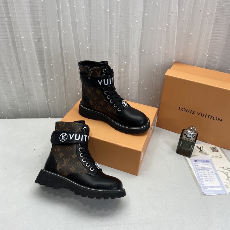 Boot Chiến Binh LV Đen/Hoạ Tiết Full Size 35-39  -  By Anh Dinh Phuong