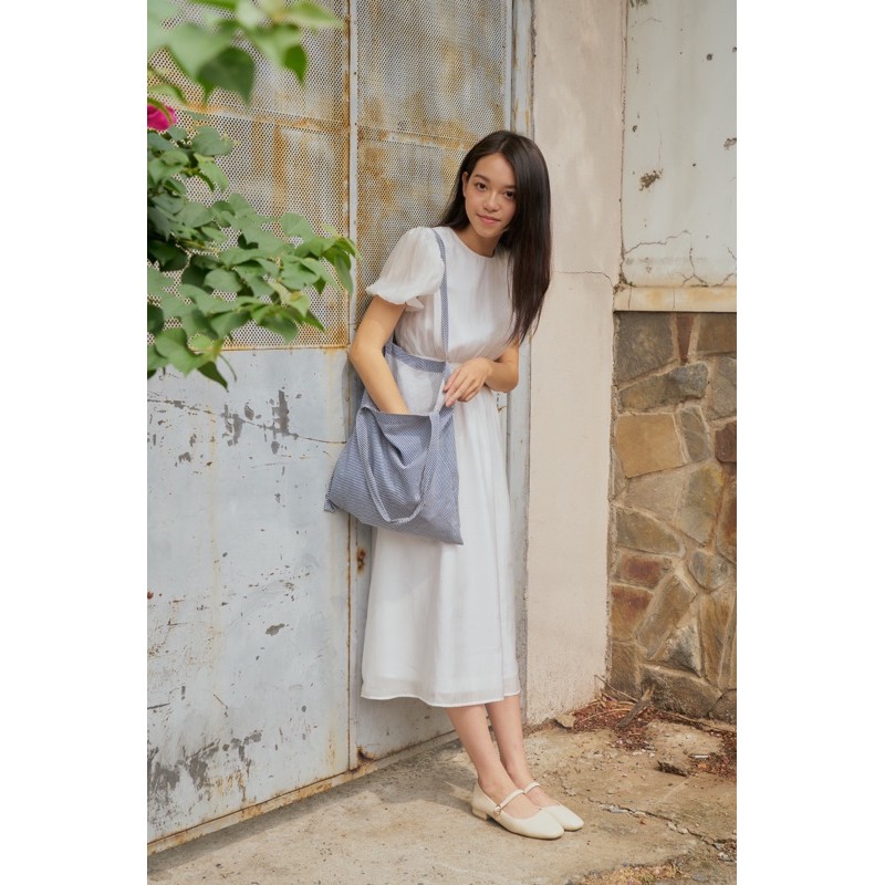 Đầm trắng dài nhấn eo tay phồng YUNA DRESS | BigBuy360 - bigbuy360.vn