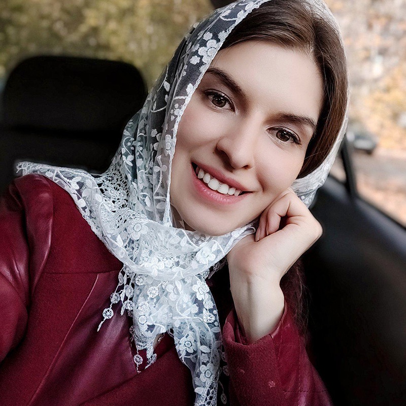 Khăn Choàng Ren Hoa Tua Rua Thời Trang Cho Nữ
