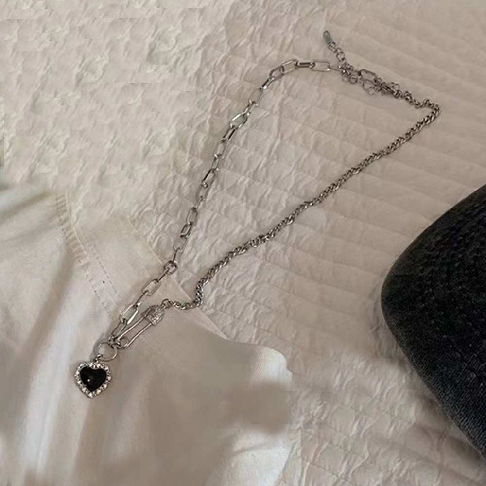 Vòng Cổ Choker Mặt Trái Tim Đen Phong Cách Punk Thời Trang Cho Nữ