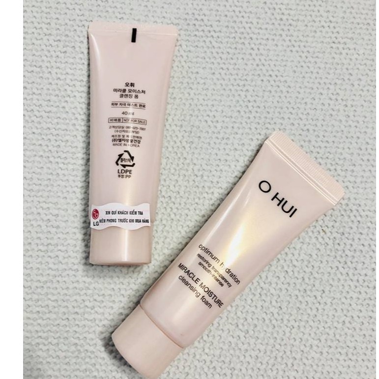 Sữa Rửa Mặt Dưỡng Ẩm Da OHUI Miracle 40ml