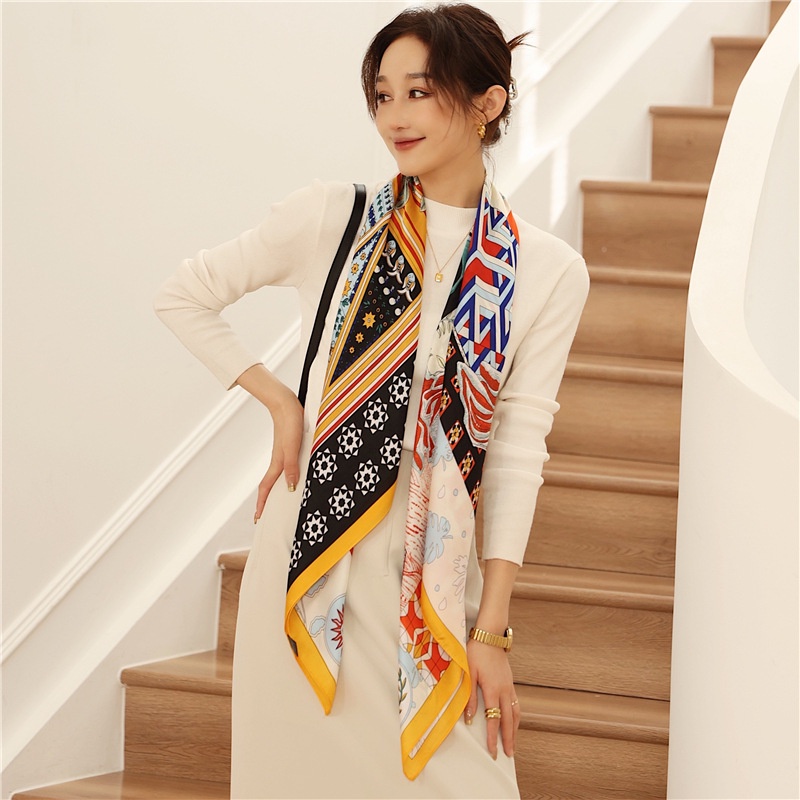 Khăn Choàng Cổ Vuông Vải Lụa In Họa Tiết Thời Trang WJ1014-121 110x110cm